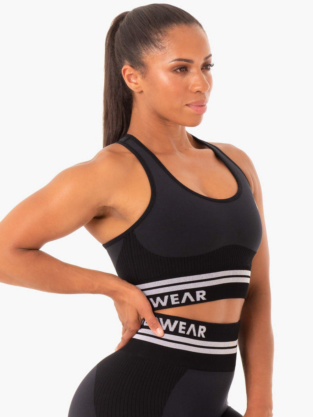 Freestyle Seamless Longline Sports Bra - Black Clothing Ryderwear 