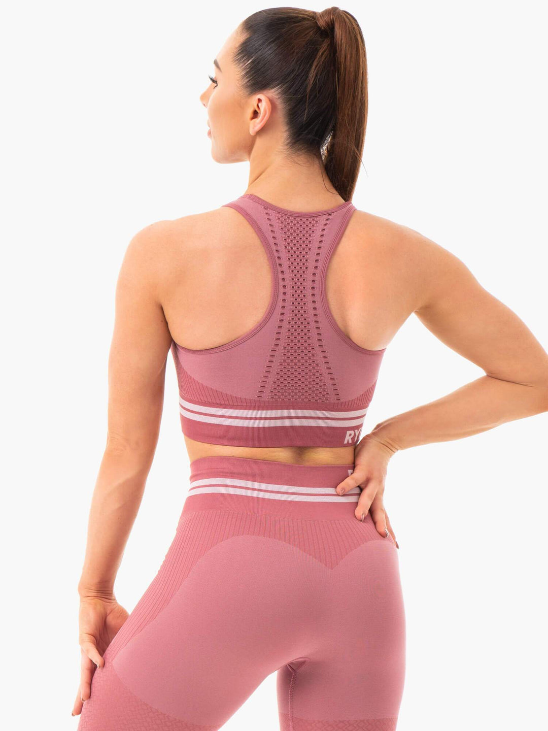 Freestyle Seamless Longline Sports Bra - Dusty Pink Clothing Ryderwear 